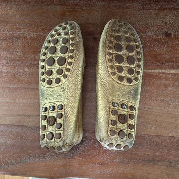 TORY BURCH | GOLD LEATHER LOAFERS | size 6.5 - Picture 6 of 7